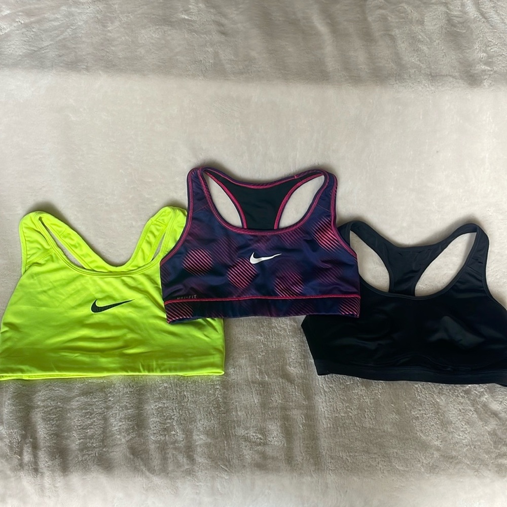 3 Nike Sports Bra’s